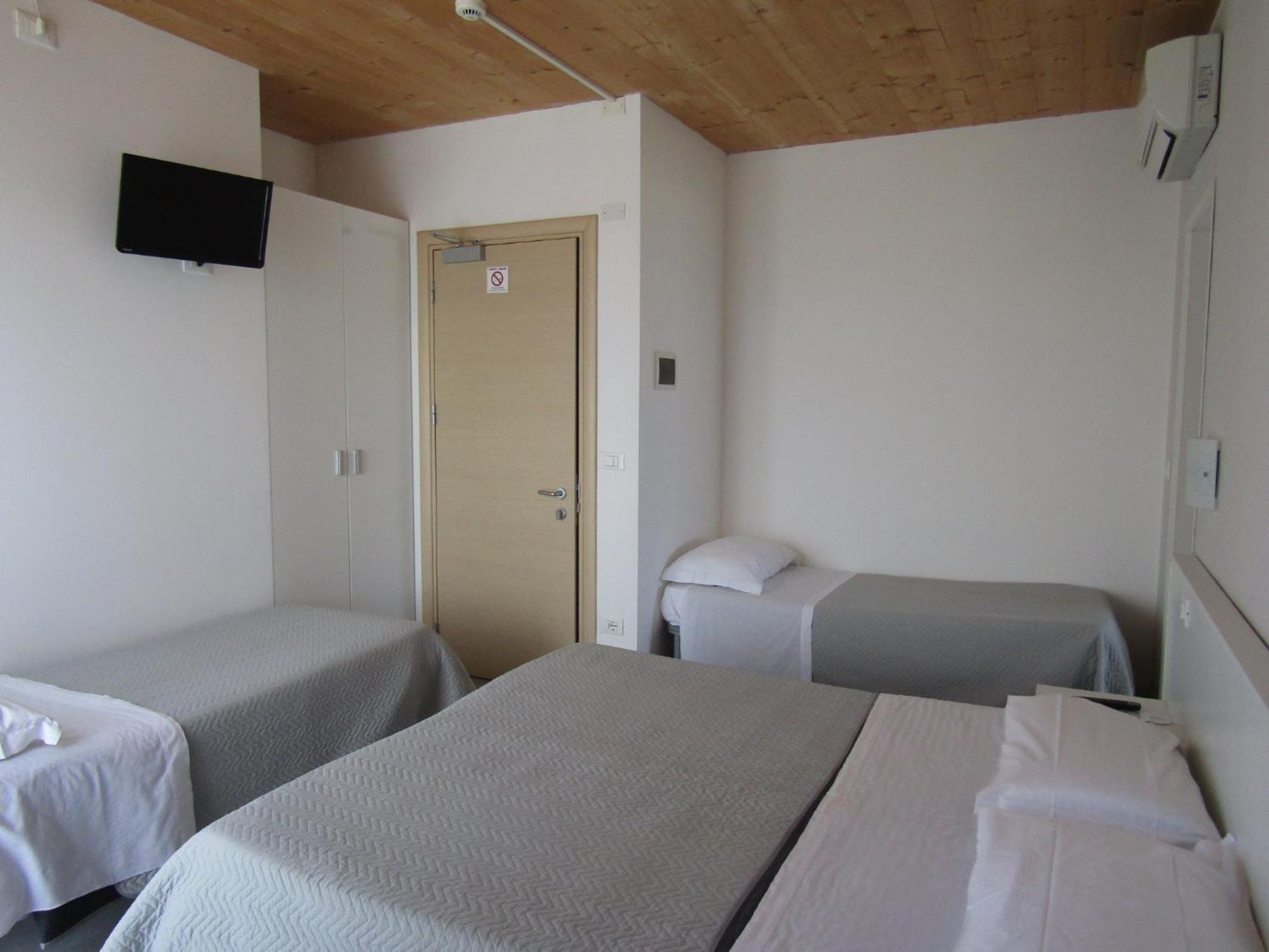 Hotel Atene 利多迪迪耶索洛 外观 照片