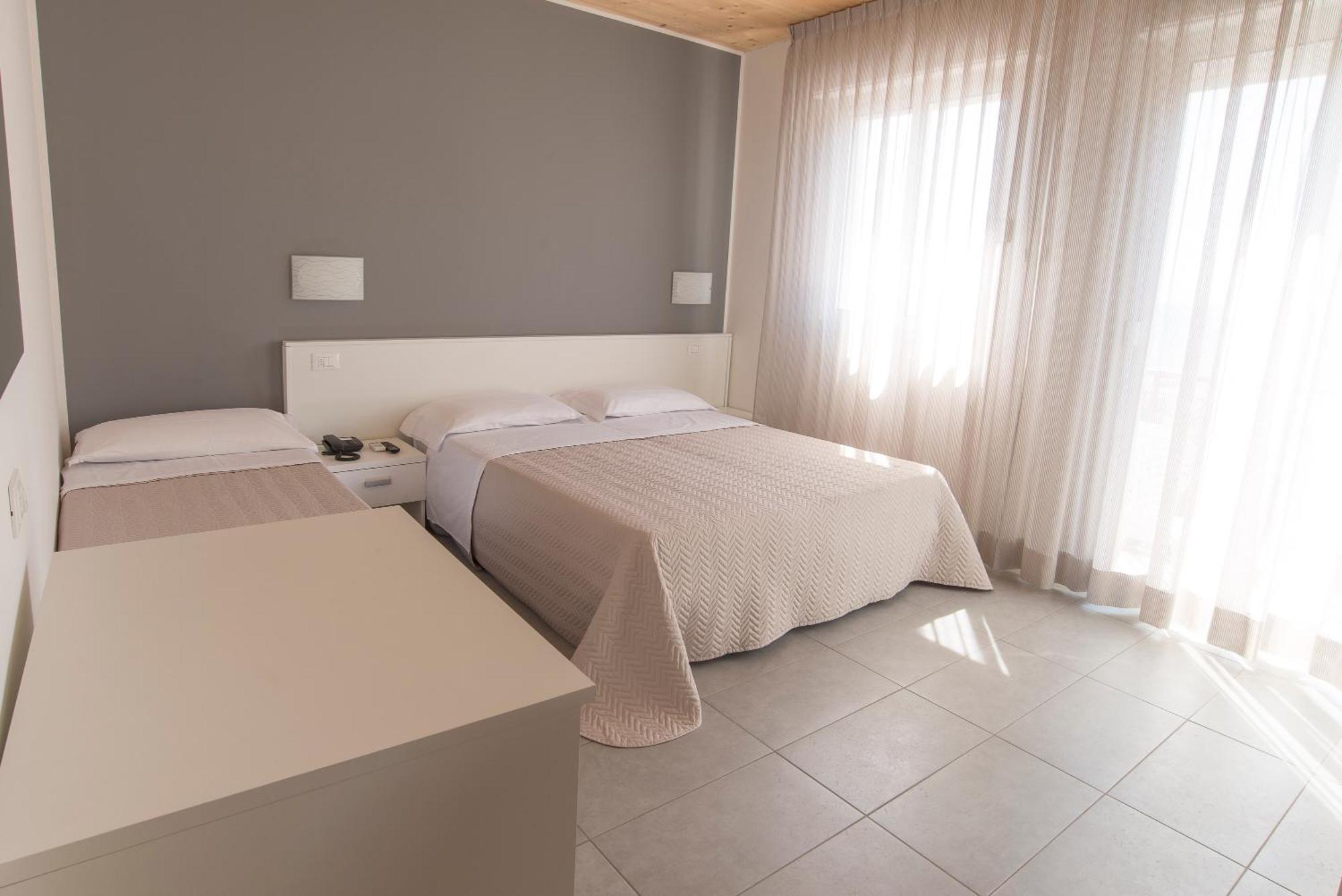 Hotel Atene 利多迪迪耶索洛 外观 照片